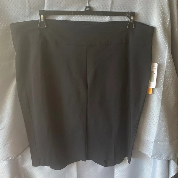 Ruby Rd black short pull on short with stretch slimming contour waistband 24W - Picture 15 of 17